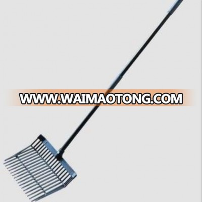 New style pitch fork head with handle for horse